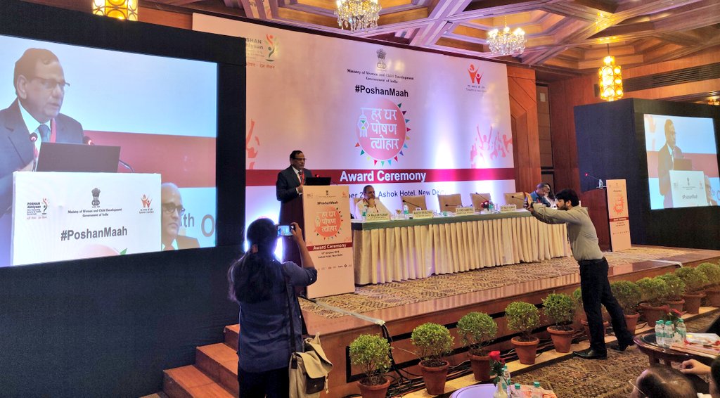 NITIAayog's tweet photo. #PoshanMaah has rebooted the #POSHANAbhiyaan. It has revitalised the conversation on health &amp; nutrition. Asha &amp; ANM workers, Block &amp; District level officers have been the true drivers of success of this programme: #NITI Member Dr VK Paul at the PoshanMaah #AwardCeremony today https://t.co/9yKD0LiEJD