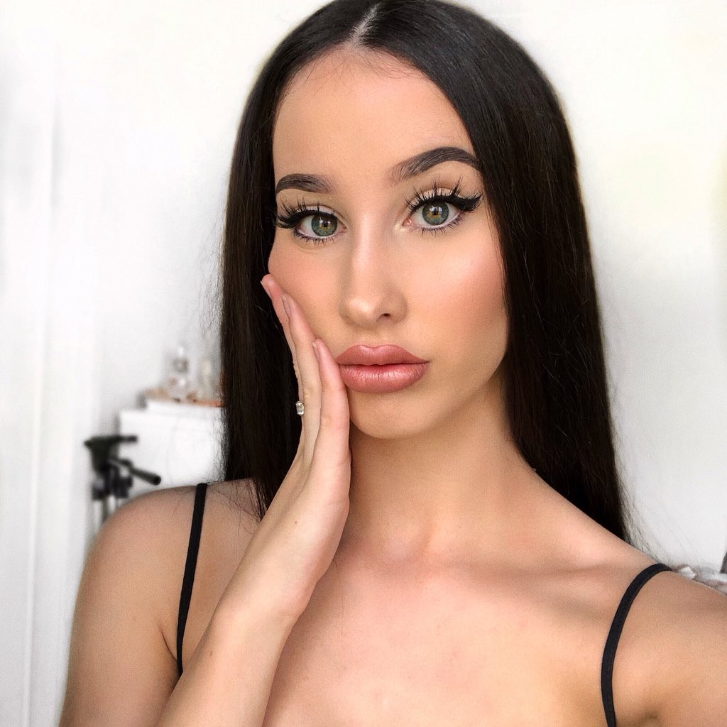 Anneke Maiden tweet media