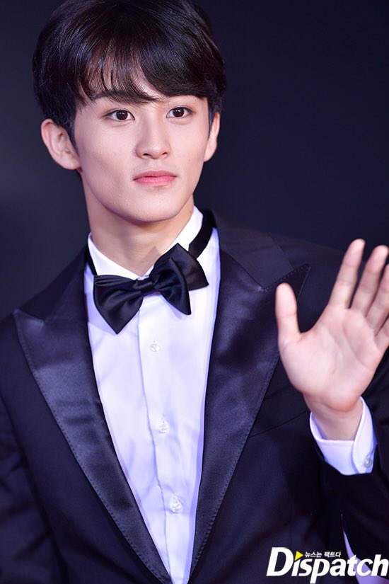 nctmarkarchive's tweet photo. [PRESS]
181009 NCT 127 at the AMA’s

#MARK https://t.co/dm4Wmyiihw