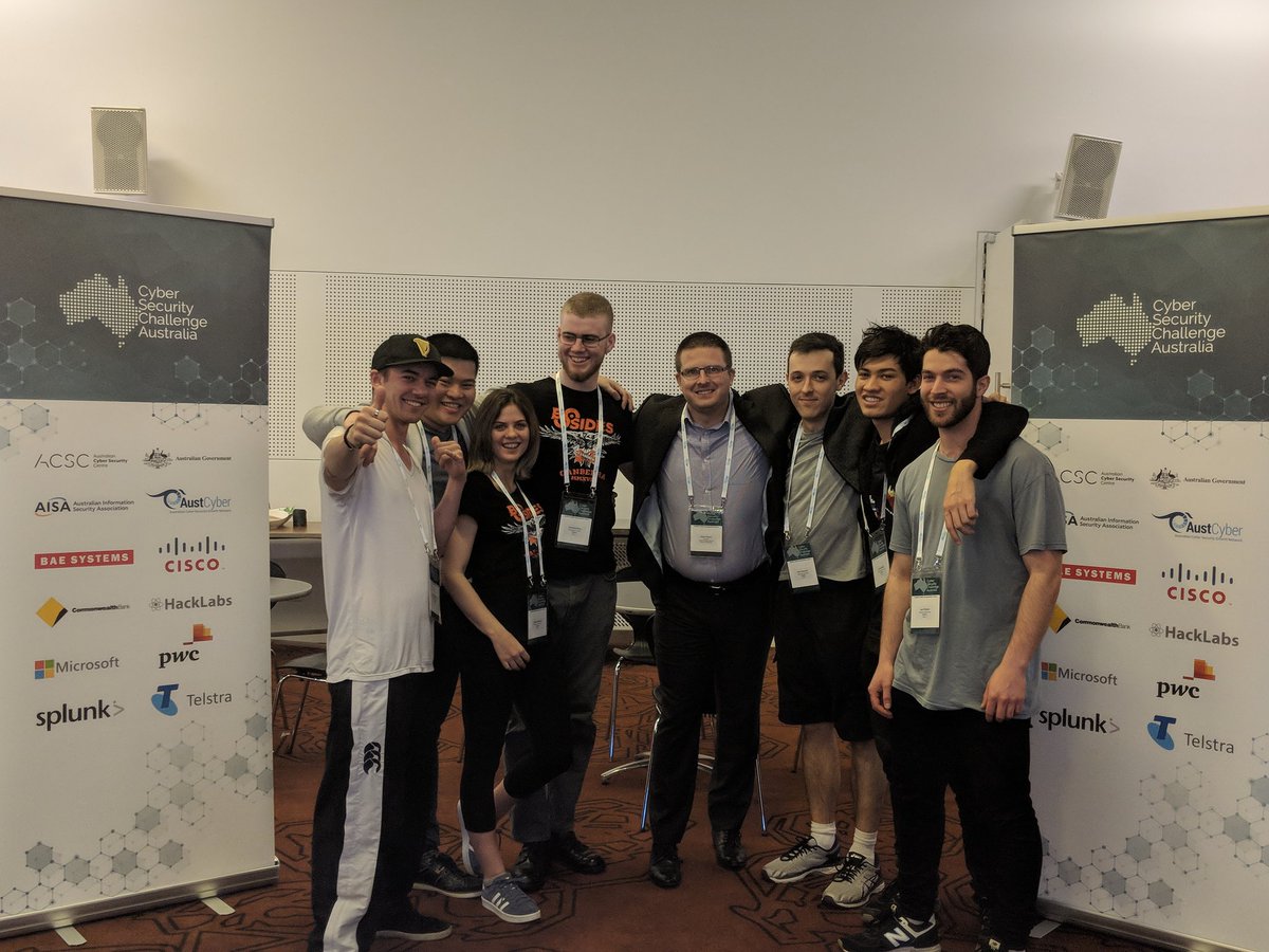OwenP1000's tweet photo. Before and after photos with #CySCA2018 team from @SSC_MQ #ozcyber #gameon https://t.co/D12WrbOl4h