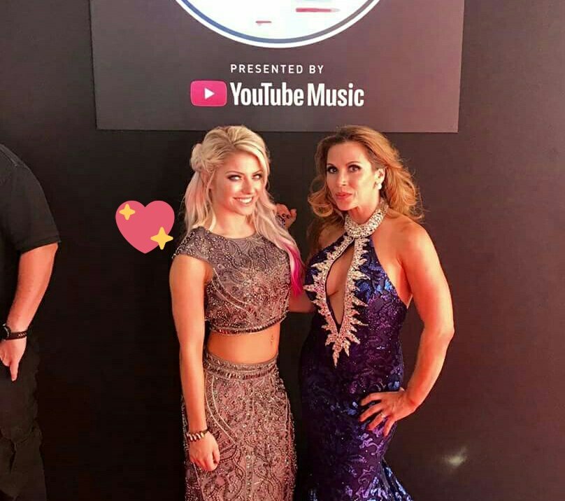 Era_Of_Bliss's tweet photo. Alexa Bliss &amp; Mickie James stealing the show #AMAs https://t.co/kOfnSntRGW