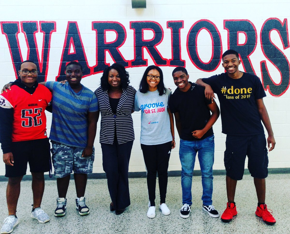 AccessCollegeFd's tweet photo. #30Schoolsin30Days continues at Nansemond River High School in Suffolk, where these Warriors are ready for the future and excited to finish out their Senior year and head off to college! #ACCESSCollegeFoundation #30DaysofACCESS https://t.co/DDUOwNLrd9