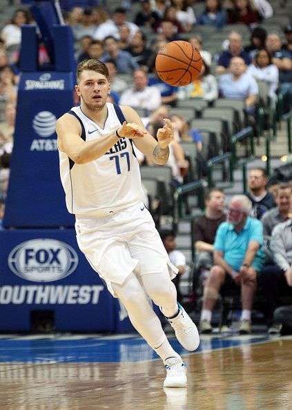 ゲンバカンリヌコ Nbajp 開幕まであと 2 日 2 モーゼス マローン 2 ミッチ リッチモンド 2 ラリー ジョンソン 2 デレック フィッシャー Nba 背番号の代表選手まとめ レジェンド 現役選手 永久欠番 T Co ゲンバカンリヌコ Nbajp 開幕まであと 2 日 2 モーゼス マローン 2 ミッチ リッチモンド 2 ラリー ジョンソン 2 デレック フィッシャー Nba 背番号の代表選手まとめ レジェンド 現役選手 永久欠番 T Co