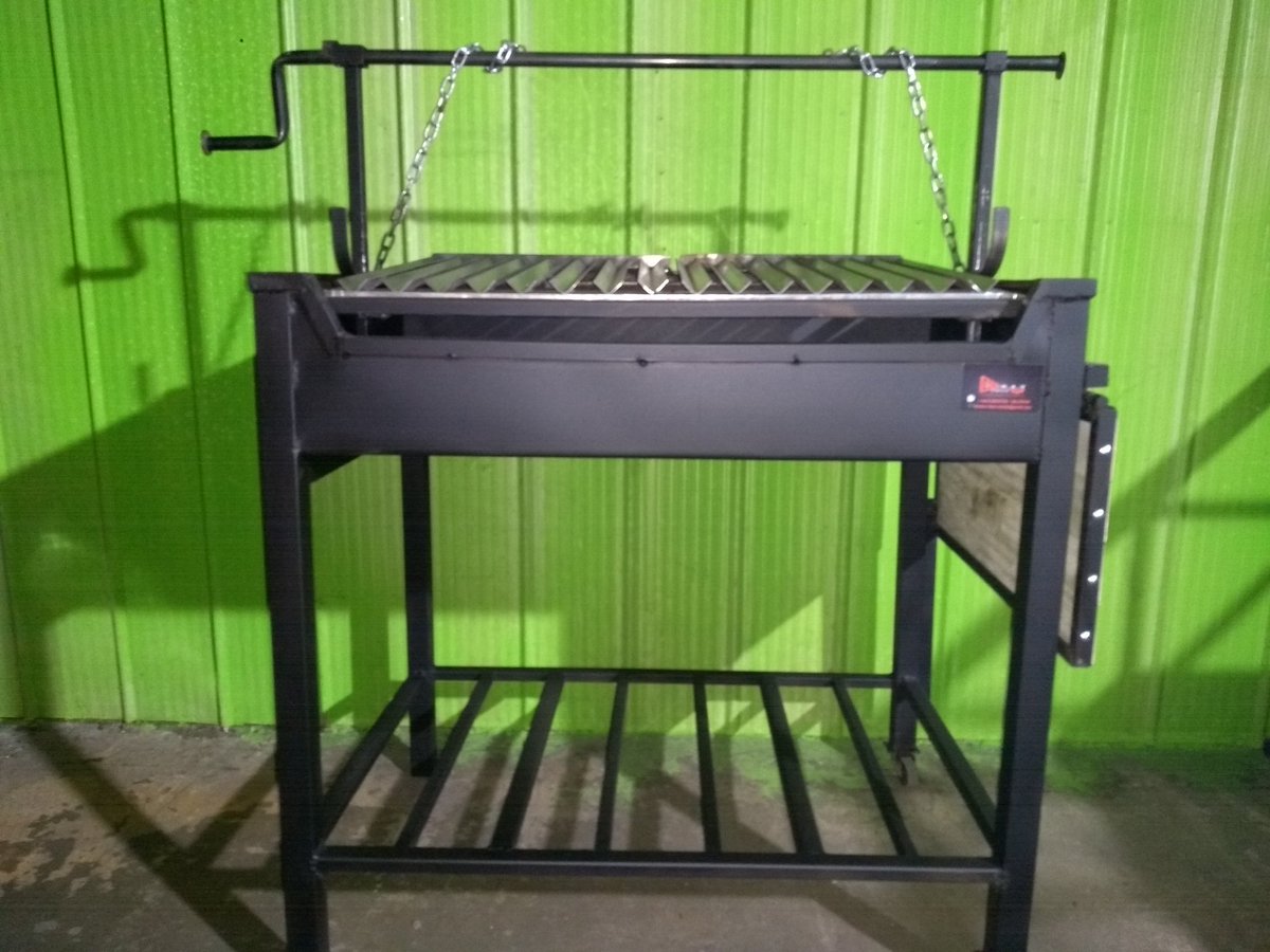 DavidDnav's tweet photo. Parrillas D Nav, el asado no parte con un buen parrillero sino más bien con una parrilla!!!!! Lo mejor en parrillas, todas las comodidades que usted necesita!!! Pensamos desde el momento en que debemos lavar la parrilla hasta el punto de hacer el asado!!!!! Todo en innovación!!! https://t.co/eAJD5Oev0V