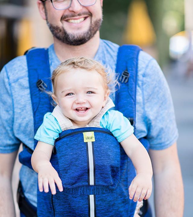 LILLEbaby's tweet photo. With performance fabrics and ALL THE POCKETS the #LILLEbaby Active series will have you AND your little one smiling! 😍😁#BabyWearing #LILLELove #LILLEactive #LILLELetsMe https://t.co/85WuxcvDBe https://t.co/GPXD3FKI3X