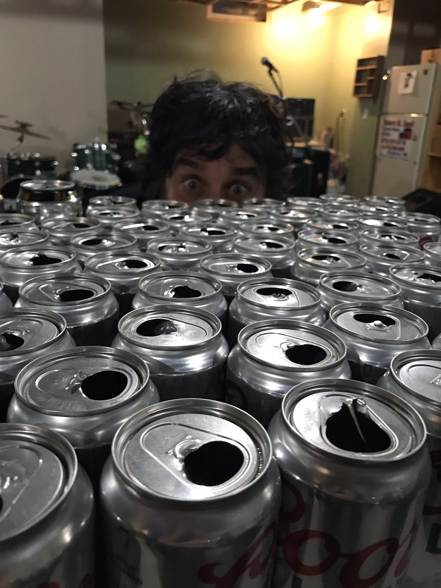 spiral_crush's tweet photo. This is how we get ready for a cover gig. #SpiralCrush #HellSaloon https://t.co/tEXZ7YHqzx