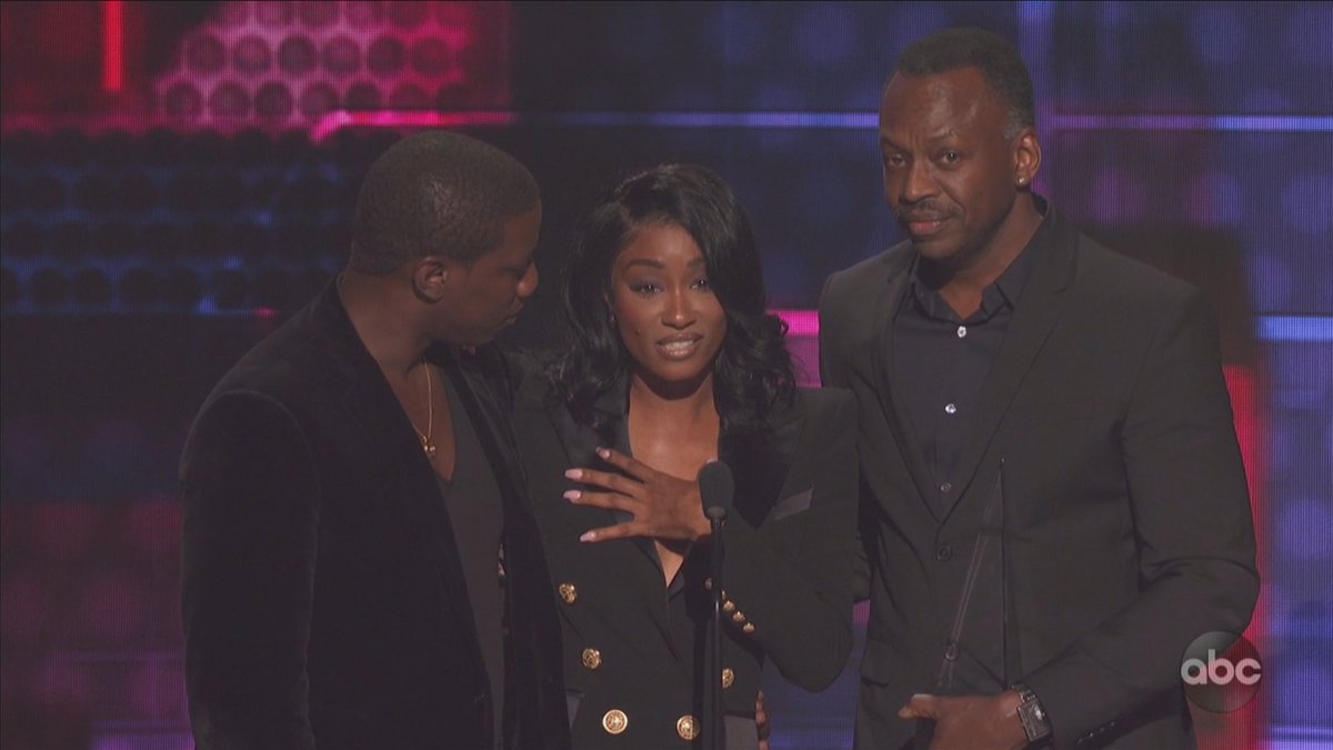 #BREAKING: Broward County's XXXTentacion wins best album award at AMAs bit.ly/2C60ejK https://t.co/JMRiN23MQc