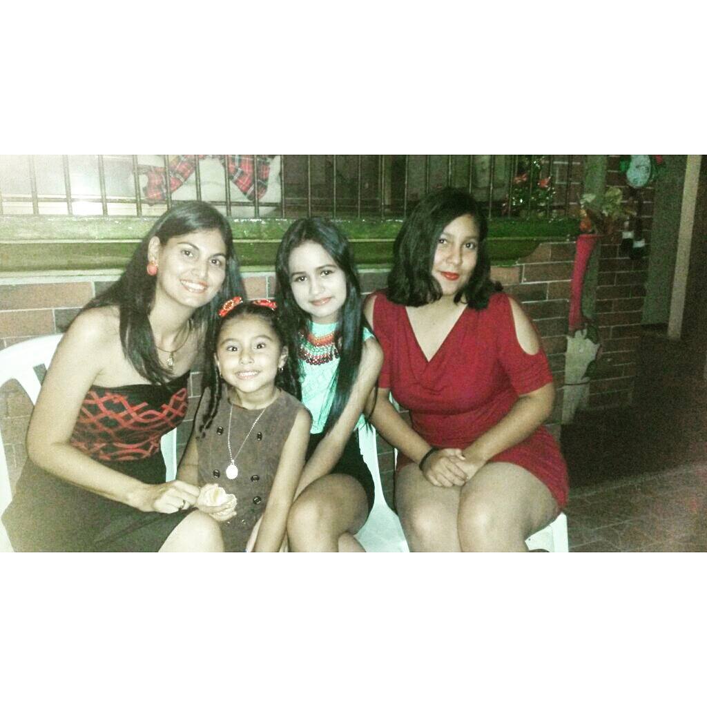 marioxysrodrig2's tweet photo. Lindos recuerdos😍 https://t.co/plDzQlMGVo
