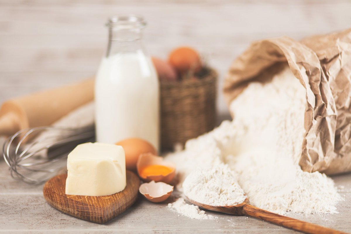 teamgoodness's tweet photo. Found the perfect cake recipe but can't use one of the ingredients?
There are plenty of healthy, #wholefood substitutes you can use to replace common #baking ingredients such as milk, eggs, sugar, flour and more!
Check out our substitutes quick guide >>https://t.co/8IDJQOHJqL https://t.co/FQVSku8LWT