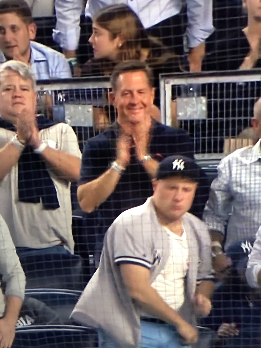 Arsenio hall fist pump Arsenio hall fist pump