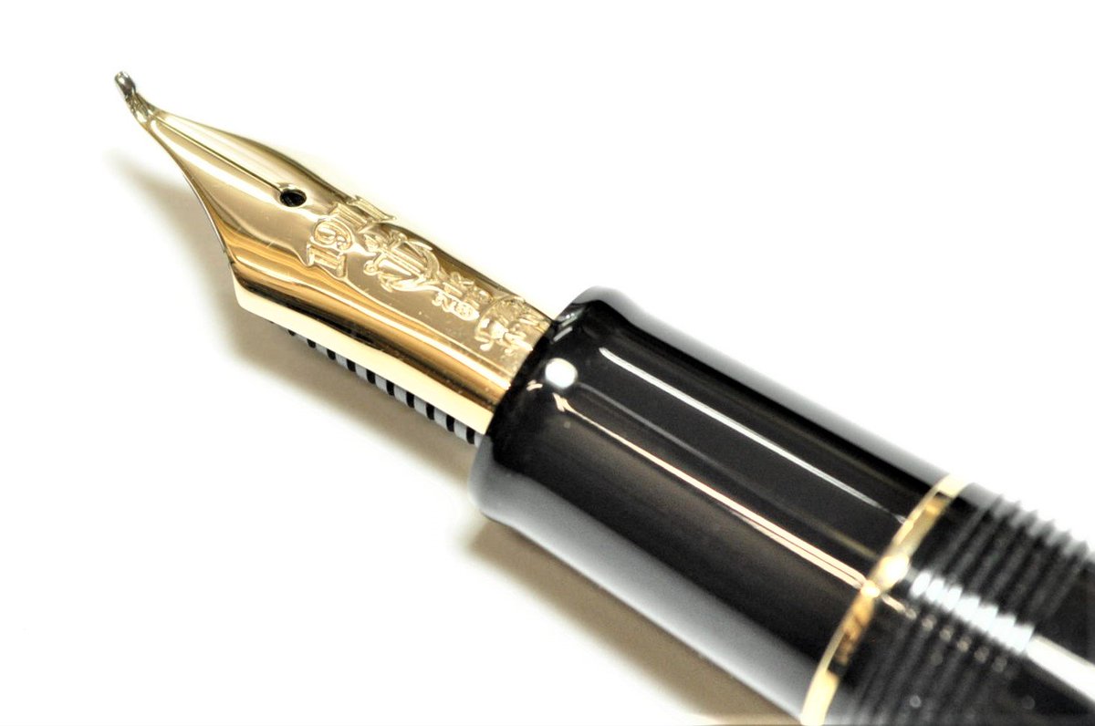 ペンポイント セーラー万年筆 Special Nib 長刀ふでdeまんねん 21金 消費税 ペン先の先端が反り返っている 特殊な形状によって 筆のような感覚で 細字から太字まで楽しめる 長刀ふでdeまんねん万年筆 店頭販売のみです T Co Pkaxlifpzg