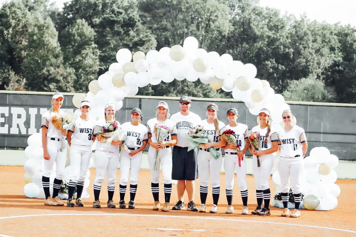 aves_wass01's tweet photo. Played my last softball game ever for West Forsyth tonight , thankful for all the friendships and memories &amp; big thank you to @coach_rickett for 4 years of just supporting me https://t.co/89LMnr4o9I
