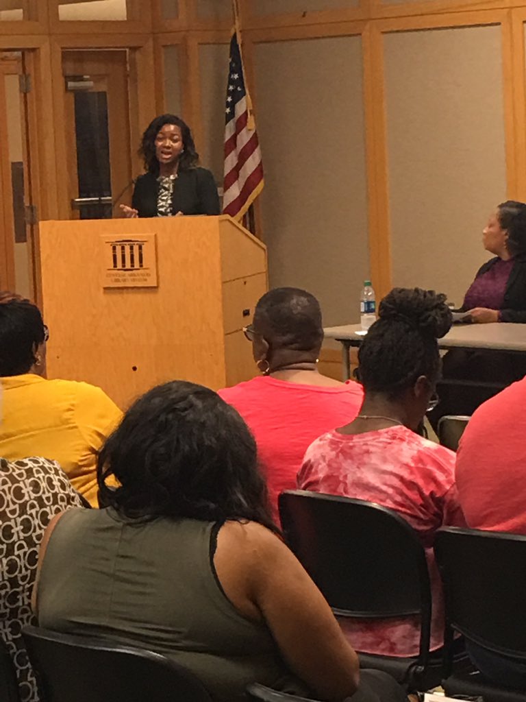 1CrimsonJustice's tweet photo. What an awesomely informative and collaborative night! A special shout out to @flowerslaw, LRAC of Delta Sigma Theta Sorority, Inc., the Arkansas Democratic Black Caucus and the LR and NLR branches of the NAACP and all of the presenters! #VoterEducation #BallotIssues https://t.co/wcVP0wFJKN
