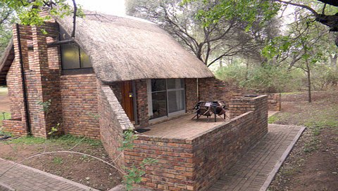 TravelAndTOURI9's tweet photo. PRETOURIUSKOP: KRUGER PARK
To all Camp lovers this is a self catering luxurious rest camp that you don't want to miss out on. #ACapturedMEMORY 
#ENG2604 
https://t.co/GwsbdmbJLp https://t.co/BeiJf8YnH3