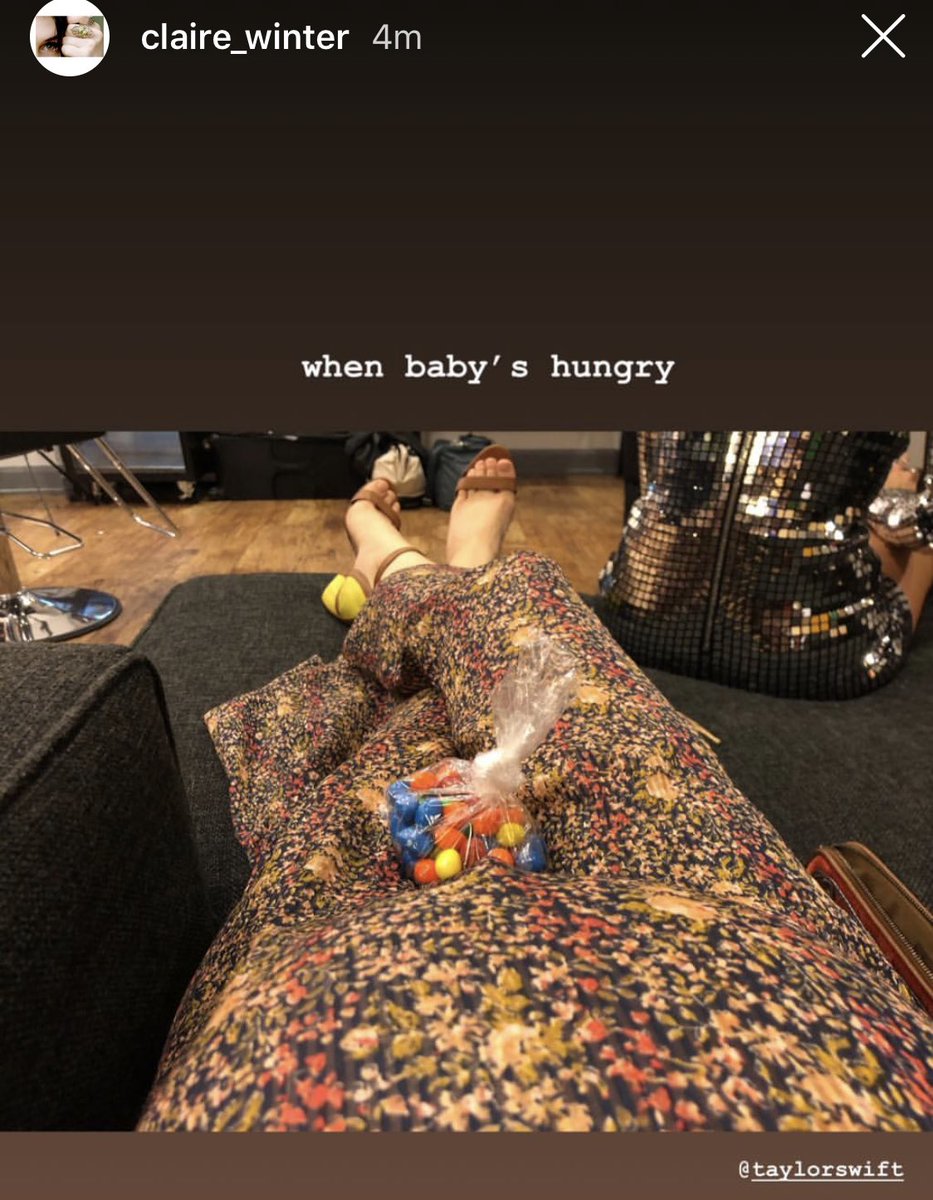 SwiftNYC's tweet image. Claire Winter’s post on Instagram Story! #AMAs #TaylorSwiftAMAs