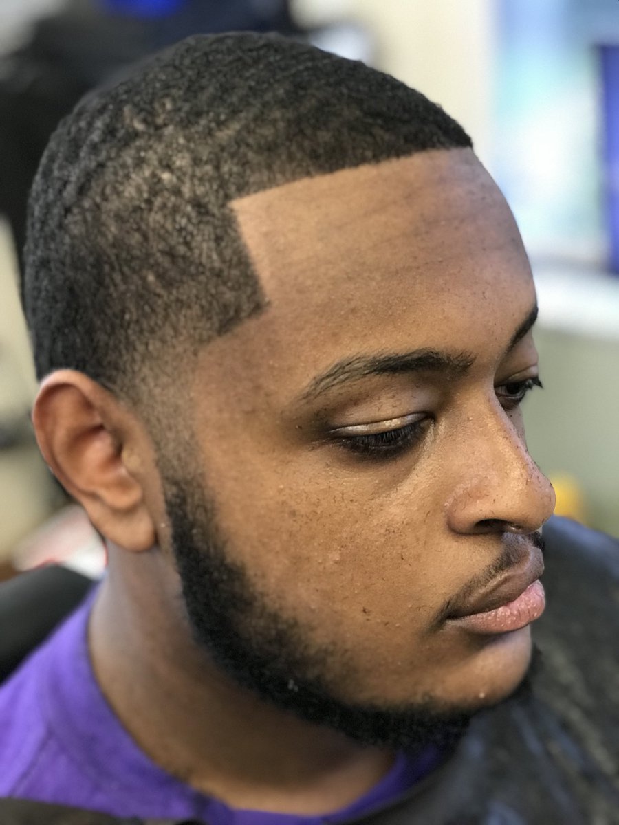 AlexBossPage's tweet photo. 👍🏽✂️ #waves #sharp #barber #love #Boss #way #MajorImage 🔥 https://t.co/Ah0th4ZOVJ