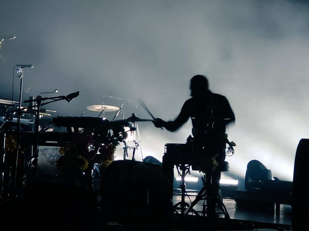 lray801's tweet image. Thank you, @owlcity, for another FANTASTIC show! Please don't wait so long to come back! #TheComplexSLC #ComplexSLC #Cinematic #OwlCity