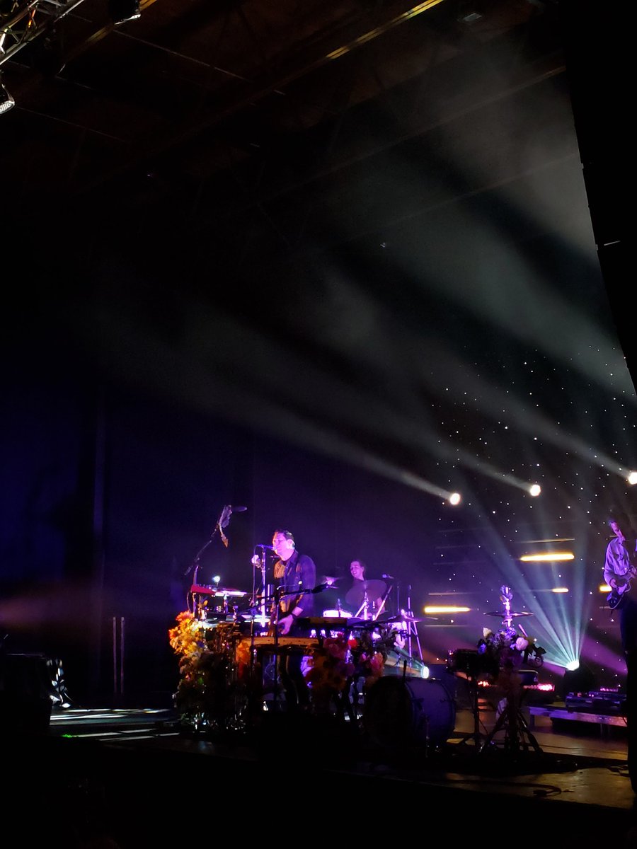 lray801's tweet image. Thank you, @owlcity, for another FANTASTIC show! Please don't wait so long to come back! #TheComplexSLC #ComplexSLC #Cinematic #OwlCity