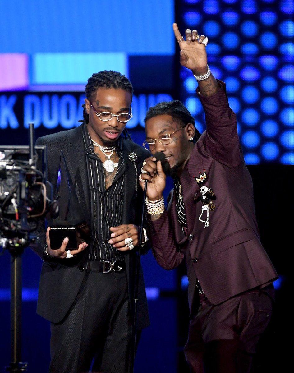 live955's tweet photo. And the #AmericanMusicAward goes to @Migos! 😝 #PopRock #DuoGroup #firstama #hellyea #migos #amas @AMAs 📸: @GettyImages https://t.co/xPHum9GAbn