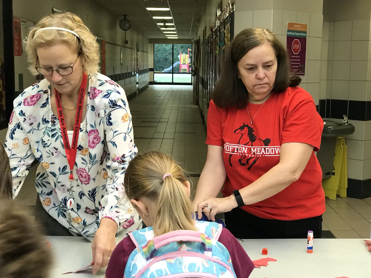 Donating to Harvest for the Hungry@Crofton Meadows #OEASA#KindnessMatters