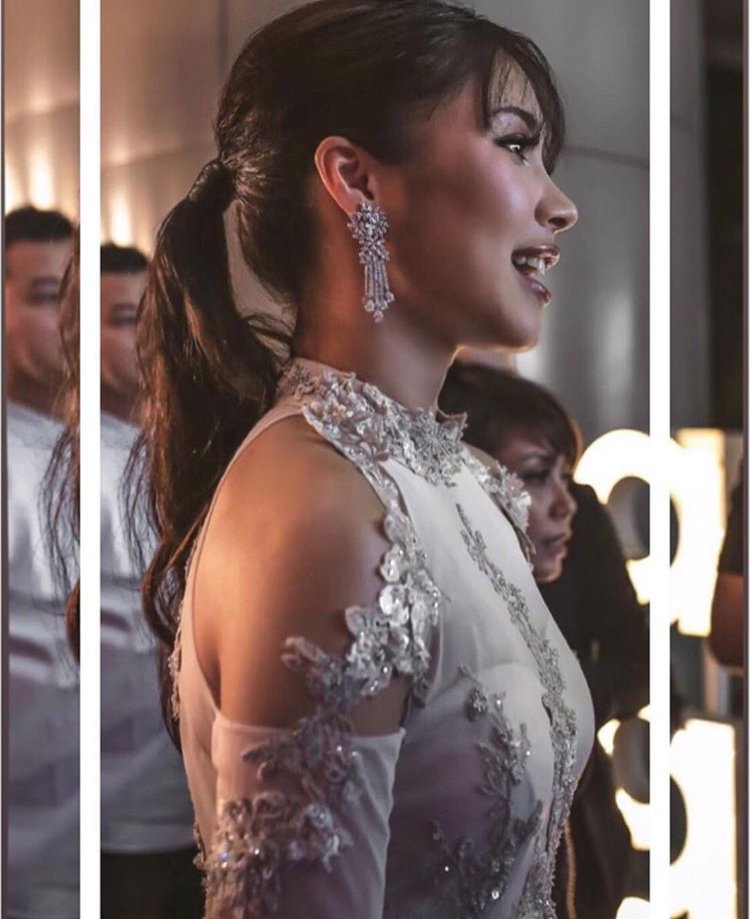 MyMeleTOP's tweet photo. Dari tepi pun dah cantik haih 😍😍😍 Cuba korang teka siapa dalam gambar ni! #MeleTOP https://t.co/T99PwB3c0d