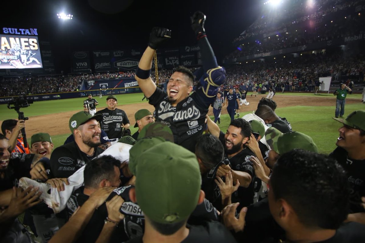¡CAMPEONES 🏆⚾️👋🏻!