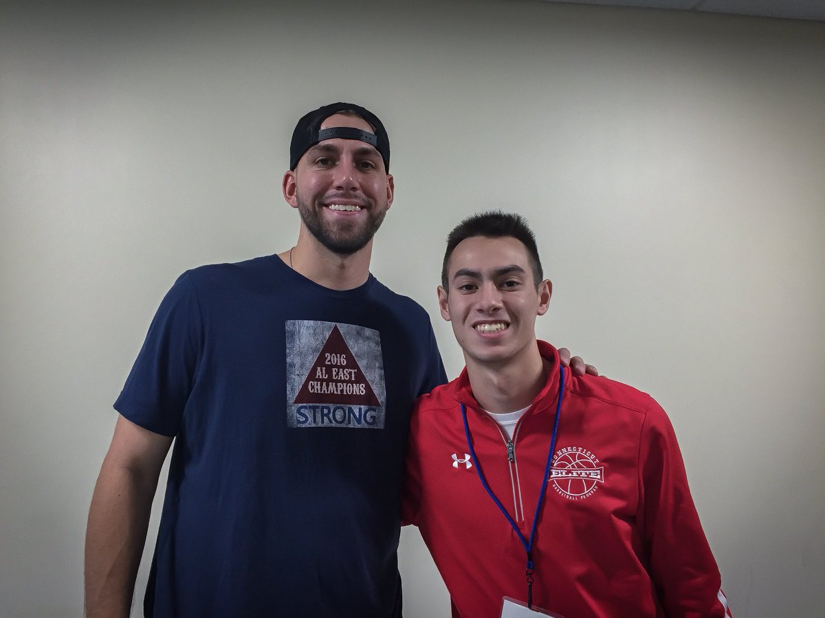 TylerBoronski's tweet photo. Congrats to @mattbarnesRHP on heading to the ALCS! Great guy I’ve had a chance to be around over the years. Houston you’re next! #DoDamage #DirtyWater #RedSox #ALCS #MattBarnes #CTNative https://t.co/yJqs1YtK9v
