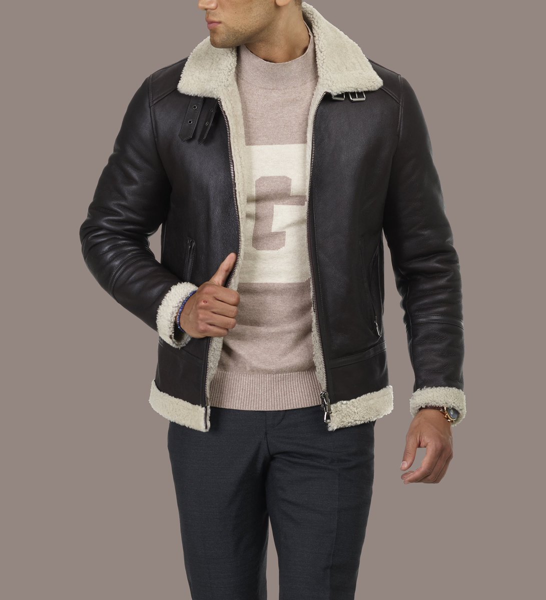 Our Shearling jackets are coming back in less than two weeks, and you can now sign up on our website to be notified before anyone else when they are available again. 
bit.ly/2ORVGnW