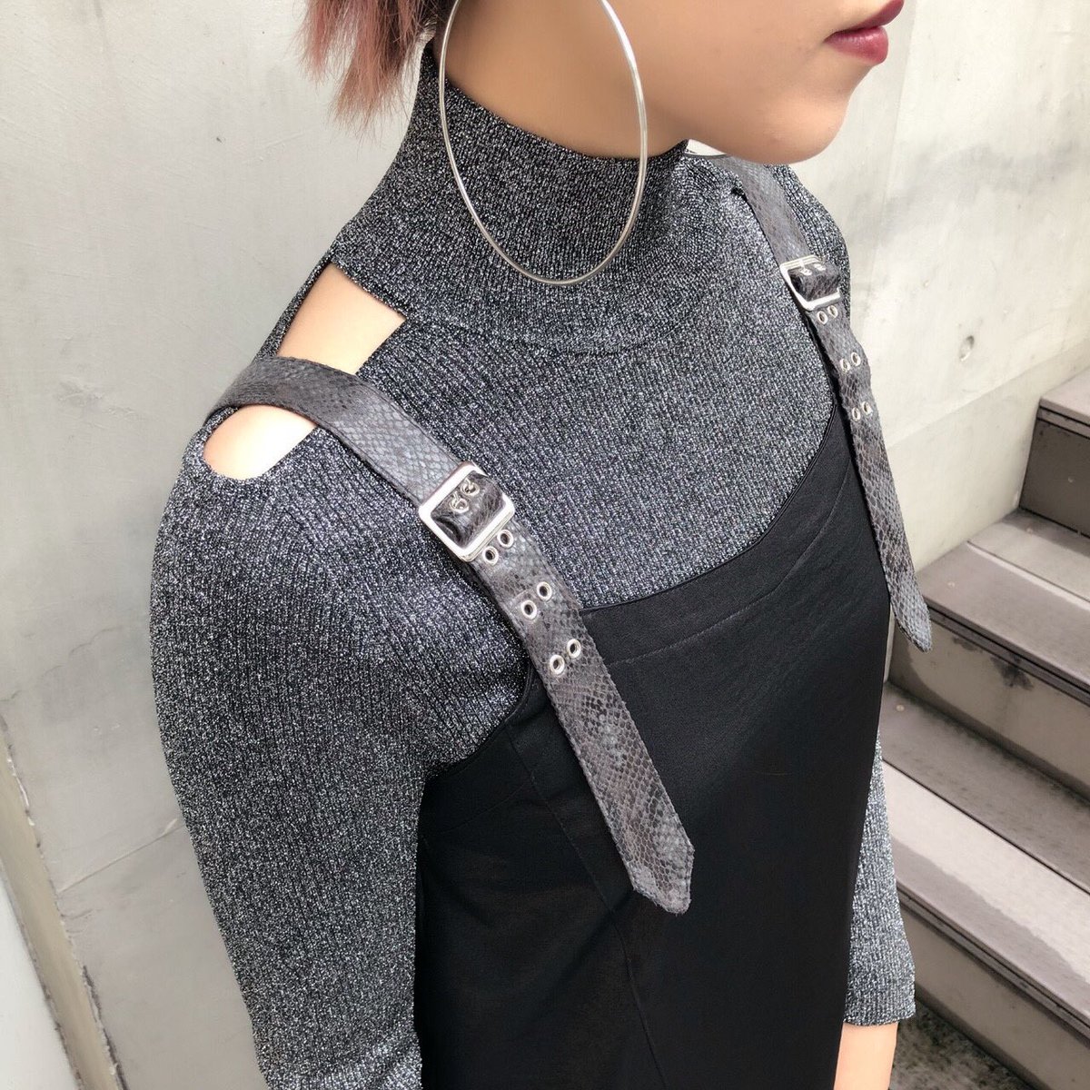 kj_opa's tweet photo. 【new item】

✔︎open shoulder rib knit ¥9,800+tax
color/white.black.lame.brown×border.
wine×border

✔︎cutting rib knit ¥9,800+tax
color/white.black.lame.brown×border.
wine×border

秋始まりの時期には薄手のニットが使えます。肩開きと胸上開きの2種類あります。 https://t.co/d3SIoZ4hqp