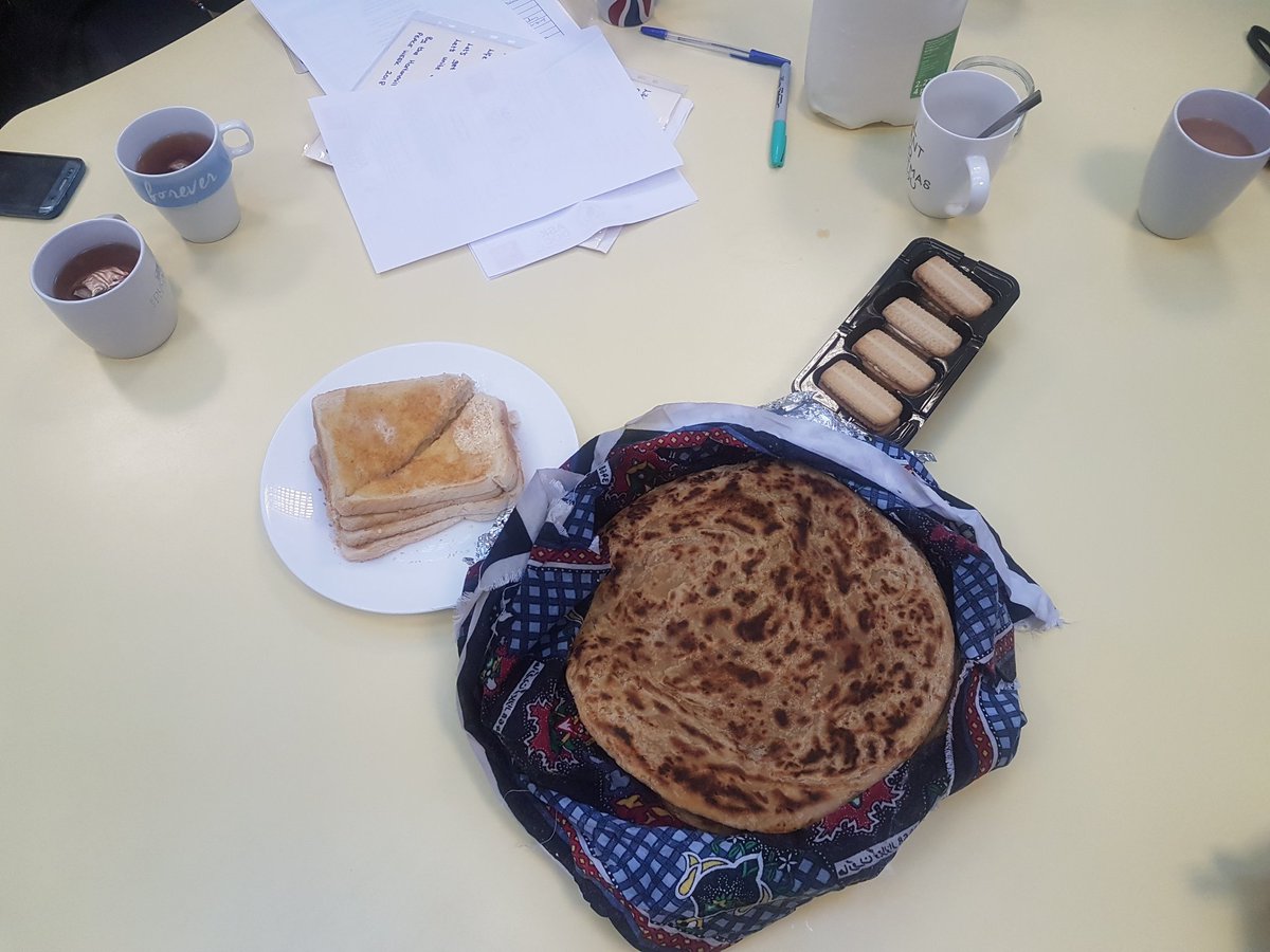 CHAI_Project's tweet image. A huge big Thank you to @HortonMill CHAI lady Misbah Kauser  who made these delicious 😍 keema parathas for all our mums this morning. Kindness in the Community. Sharing is Caring, #ReducingIsolation #supportingOneAnother  #WorldMentalHealthDay