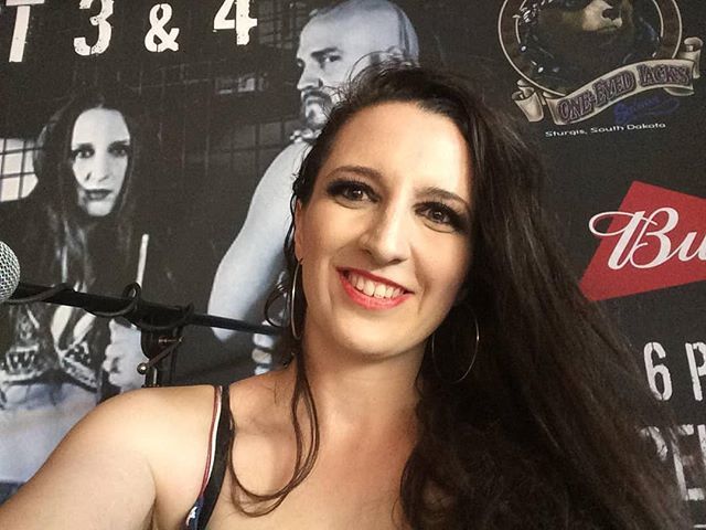 Moni Lashes tweet media