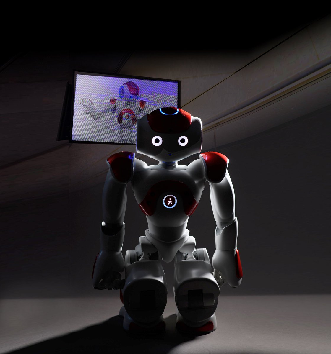 #AboutaBot tours to <a href="/CORNERSTONEfun/">Cornerstone</a> on Sat 27 Oct. This story is a modern fable for our times exploring the relationship between man + machine + what it takes to be truly alive. Sometimes it takes a little robot to solve a big problem… bit.ly/2Nzi7cV 🤖 <a href="/aboutbetti/">aboutbetti</a>