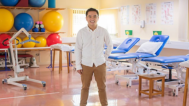 PlymUni's tweet photo. Considering Postgraduate study? Our postgraduate blogs give you an insight into what it is really like to be a #postgraduate student at the University. https://t.co/BMrwxUO483 https://t.co/rfpvGkFKCs