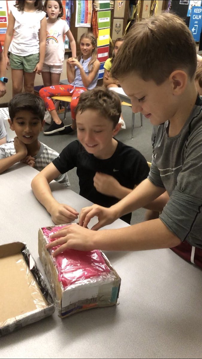 Howeys4th's tweet photo. We opened 4 of @KFrohliger βs #pringleschallenge pkgs. live via @SkypeClassroom, it was so exciting! #STEM #lotsoftape @Pringles @GPSchools @USPS https://t.co/q0ksUOS9cm