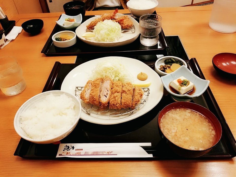 夕飯はトンカツ！！