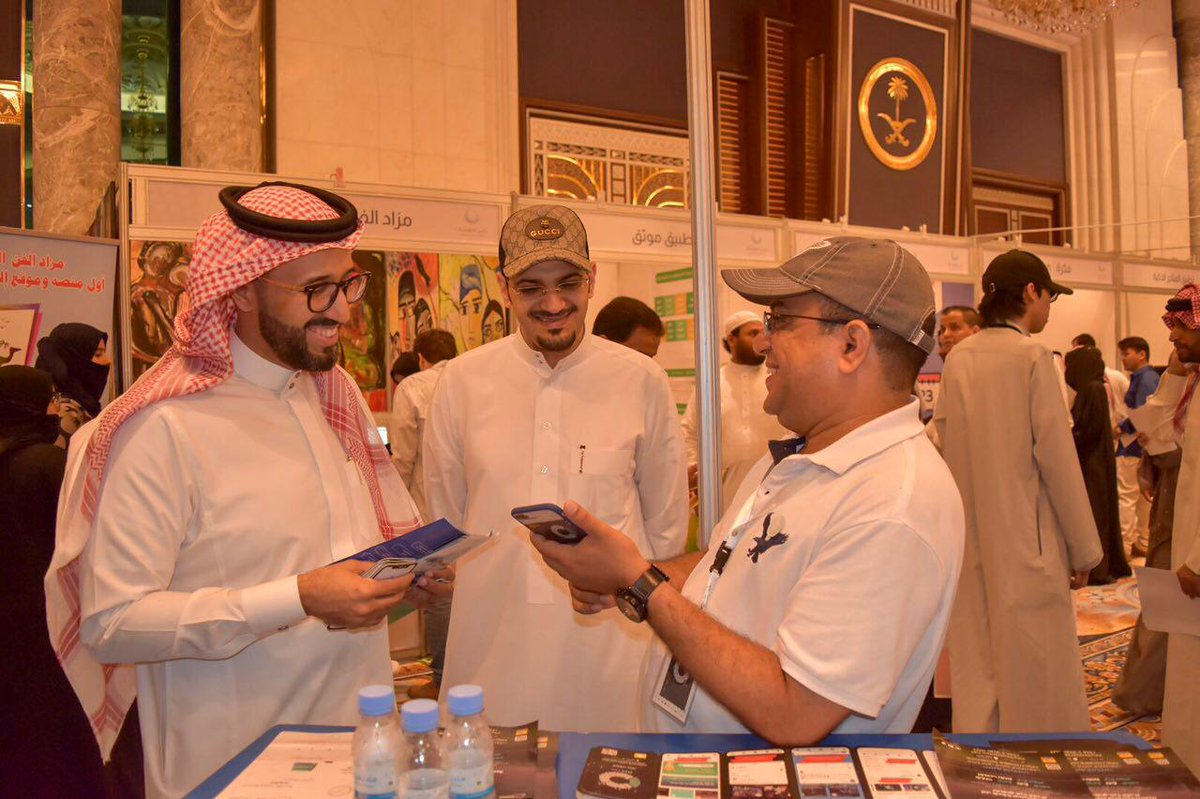 Olezoneapp's tweet image. شكرا لزيارتكم جناح #كايزن_تك بمعرض #عالم_التطبيقات الثاني بجدة آملين ان تتكرر الزياره لمقر الشركة لمعرفة احتياجتكم التقنية من استشارات وتطوير ودعم فني ومشاركة الأراء والاقتراحات....كما يسعدنا مشاركتكم تطبيق #أوليه_زون كأول شبكة اجتماعيةرياضية بالمنطقة لمحبي عالم الرياضة