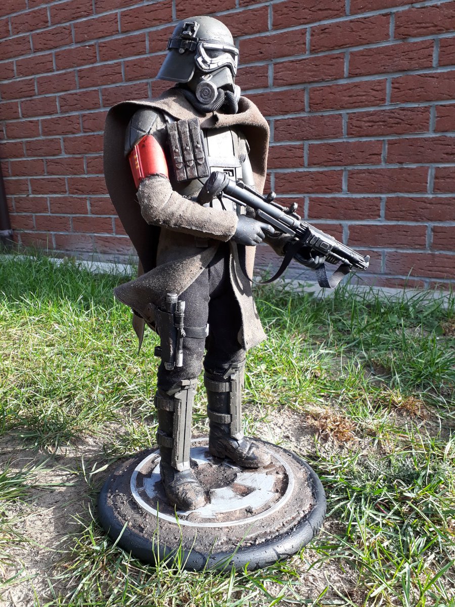 Lootgruppe0's tweet photo. Hey folks, take a look at my third #customcollectable made from a @JAKKStoys Big Fig! Made with a lot of love and as shown to me by @CosplayChris with a handful of dirt from my driveway :D I Hope you like it <3 #StarWars #solo #mudtrooper https://t.co/dt5U05uFtP