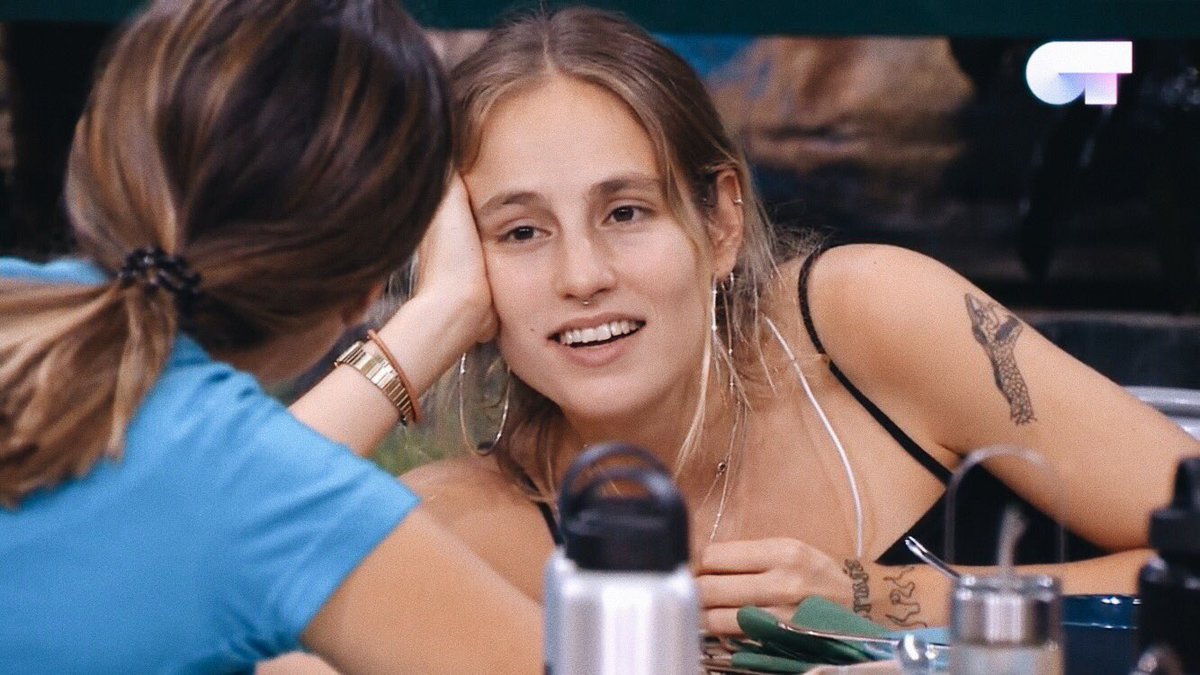 miriamguerrerx's tweet photo. no estoy preparada para la despedida de estas dos sinceramente  #OTDirecto10OCT https://t.co/CS6uY3ag2q