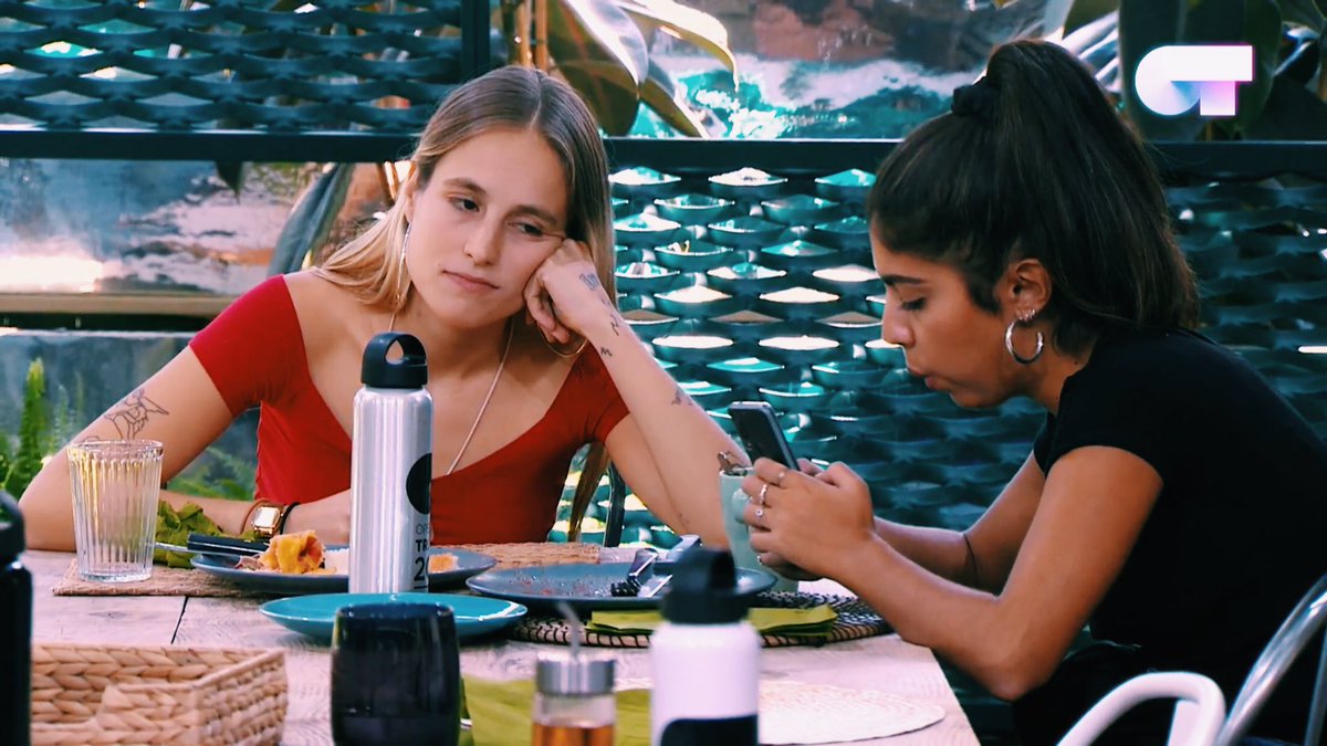 miriamguerrerx's tweet photo. no estoy preparada para la despedida de estas dos sinceramente  #OTDirecto10OCT https://t.co/CS6uY3ag2q