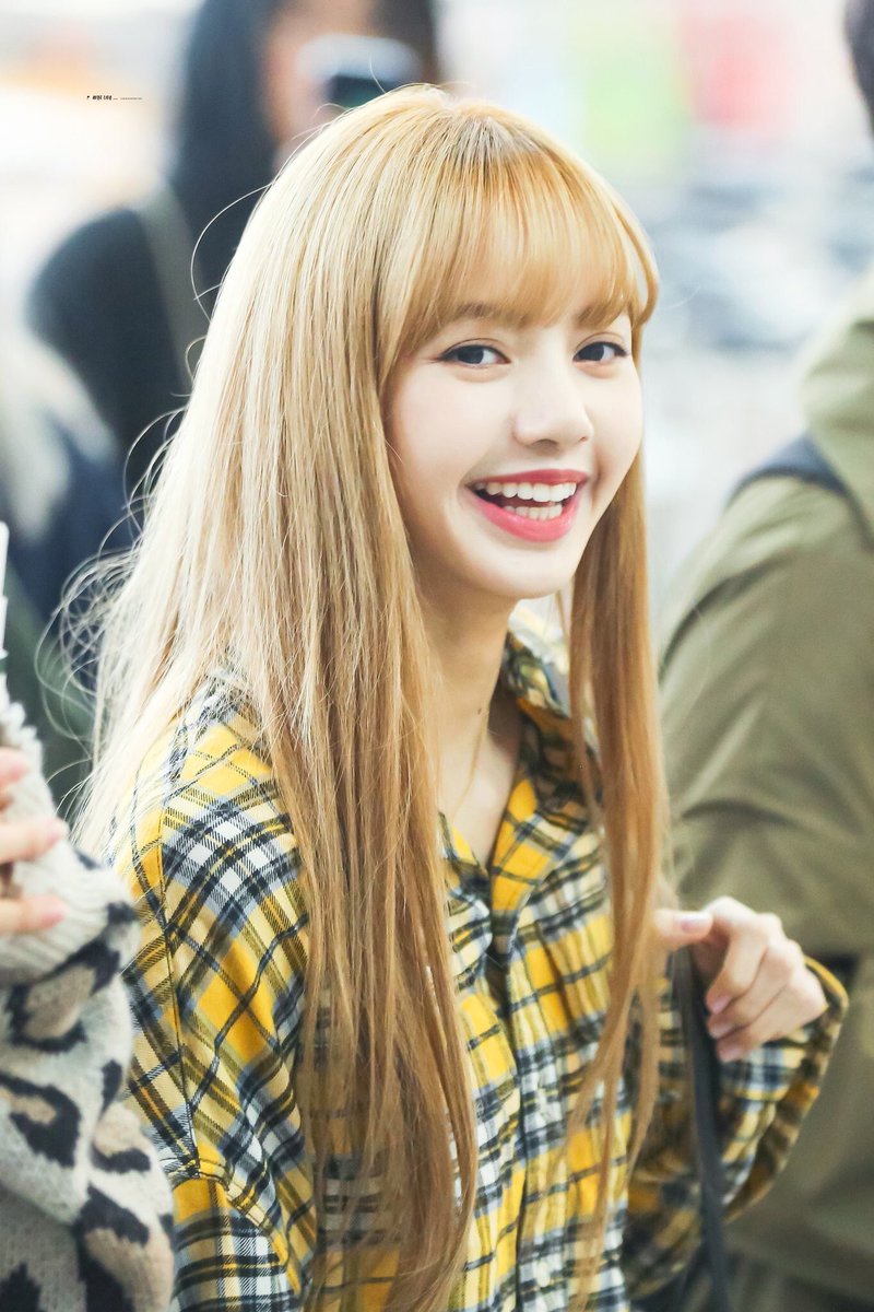 Lisa Pics Ar Twitter That Damn Smile Blackpink Lisa 리사 Https T Co 6duukowmov Twitter