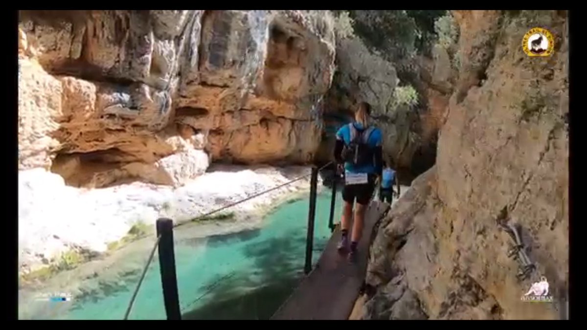 tripixelsport's tweet photo. @JeanPaulWeimar @UTR_El_Rincon Como siempre, un gran documental. Eso sí, aún me duele el golpe de la cámara con la cornisa 😱. Y este lugar es precioso, ¿dónde es? https://t.co/3UC1GQ8ZWt