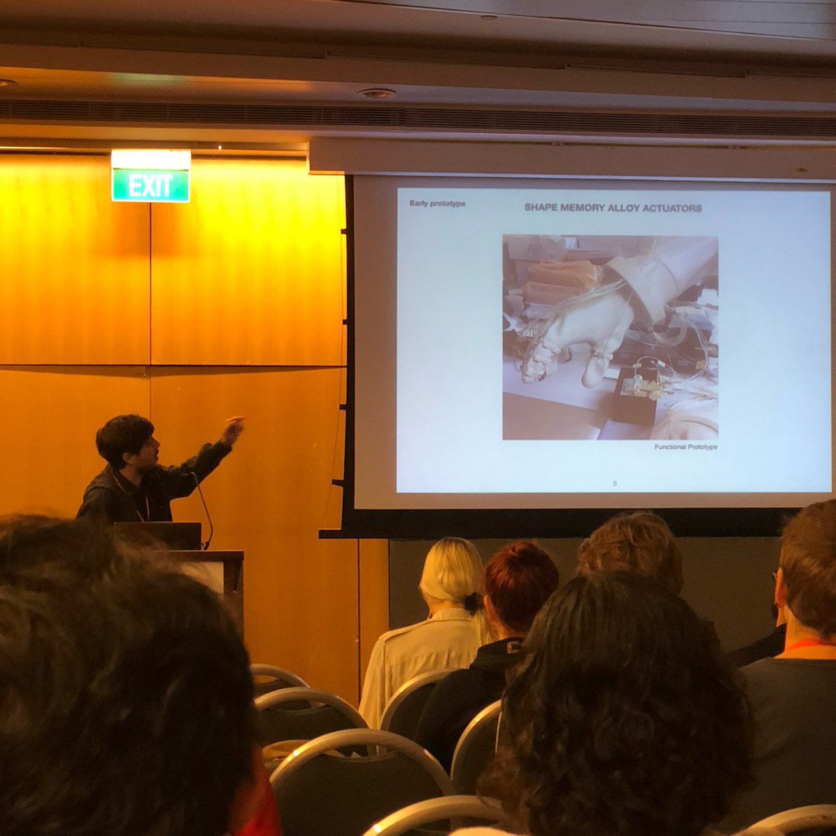 _kai_ku's tweet image. Cedric presenting our work about memory shape alloy actuator ( pressure feedback on the finger) #ubicomp2018 #iswc