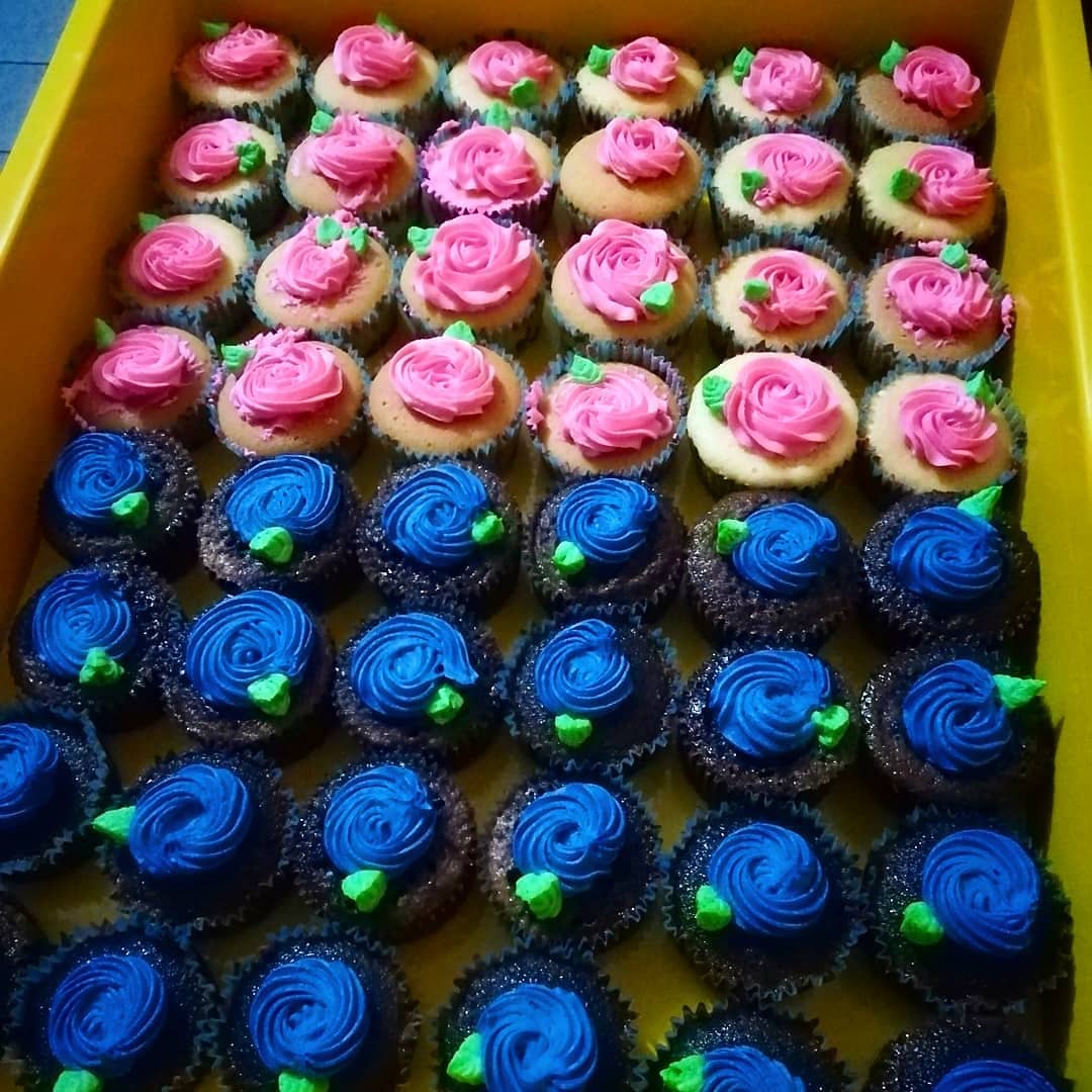 annalouis89's tweet photo. Lovely cupcakes 
#cupcakes #Baker #bakewithlove #sweet #cakes https://t.co/alHtb0e45A
