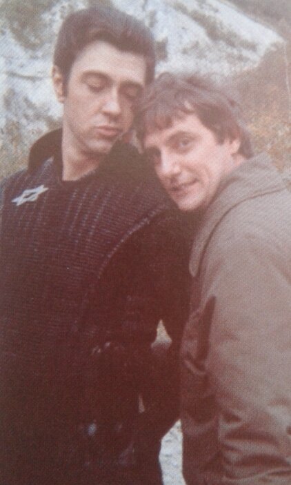 InBlakes's tweet photo. HOW strange is it to see Travis without the eyepatch???
#blakes7 #travis #avon #pauldarrow #briancroucher https://t.co/xQf4dGv646