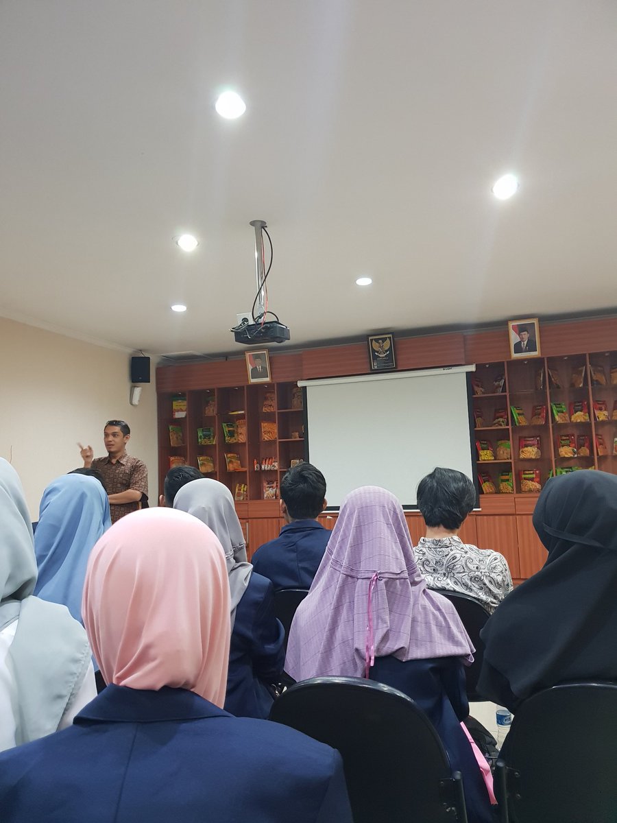 andropendro's tweet photo. Tanya jawab mengenai perusahaan PT Pokphan
#idp1 #hahslm #andro055 #manajemen #comvis https://t.co/o40v1ICwsO