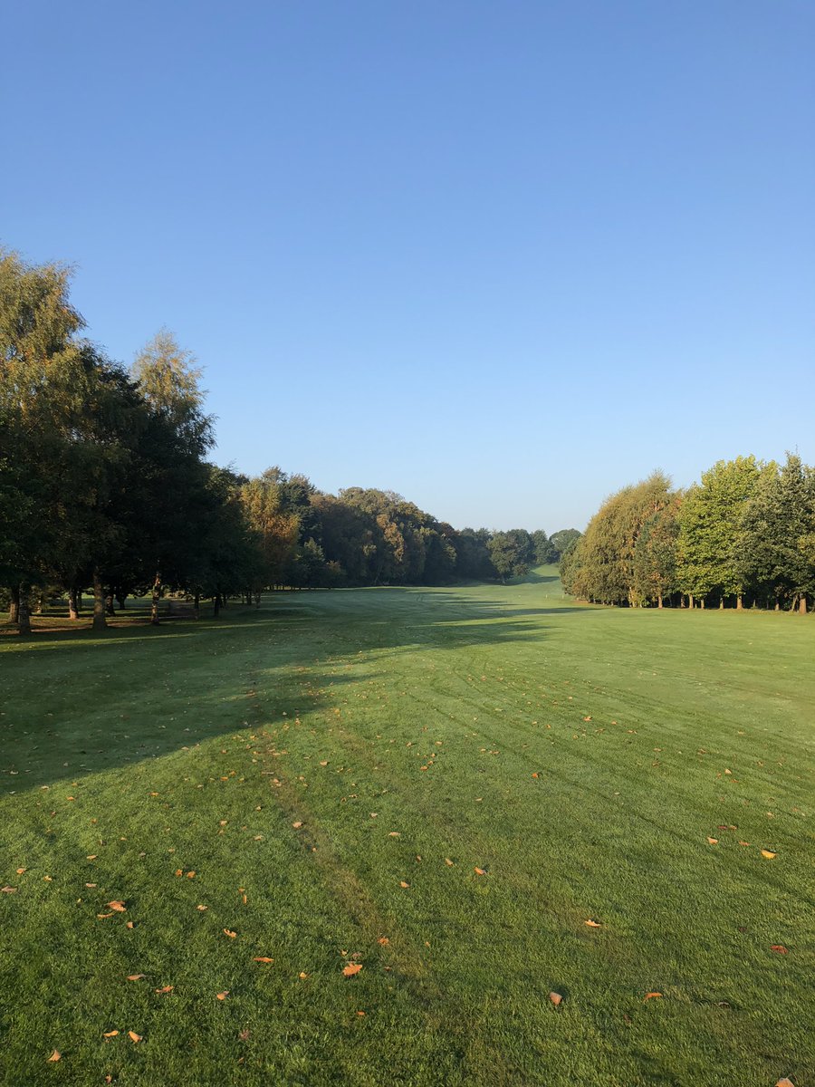 HartfordGolfC's tweet photo. It’s going to be a lovely sunny day & the course is well prepped for today’s #MidweekStableford thanks to @hartford_greens....there’s a healthy entry sheet so we can expect some good scores! ⛳️☀️🏌️♂️ https://t.co/HePHEad3tP