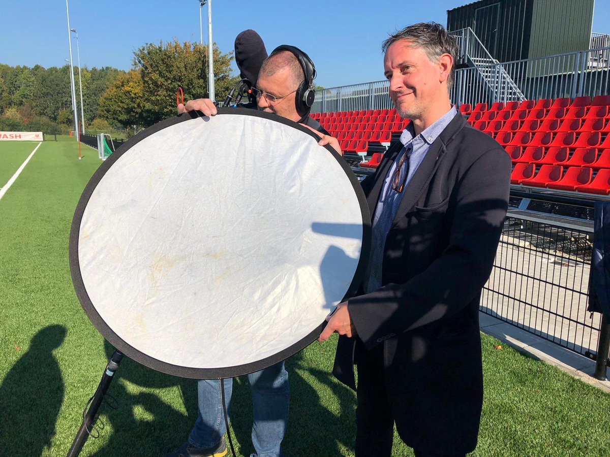 helskabaal's tweet photo. Ik ben vandaag weer op mijn allerschattigst. NOS had op de training wat extra handjes nodig. #almerecityfc #PRneversleeps https://t.co/PPqO0TAtAS
