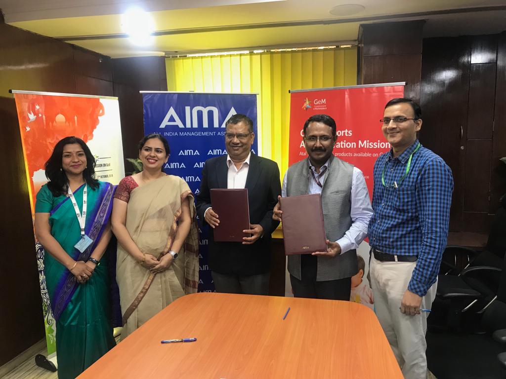 GeM_India's tweet photo. #AIMA #GeMified #MissionGeM
All India Management Association partners with GeM, signs an MoU. Mr Suresh Kumar-ACEO GeM; Dr Raj Agrawal Director-Centre for Management Education, AIMA; Dr Gurbandini Kaur-Associate Prof, AIMA &amp; Mr Deepash Gahlot-DD GeM were present at the signing. https://t.co/rIVko3h2rP