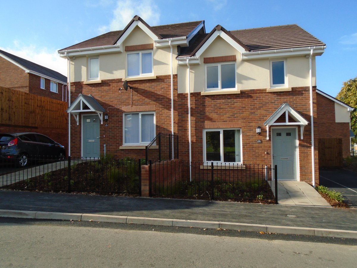 P&P Builders Ltd (@ppbuildersltd) on Twitter photo Another 16 units scheme complete, developed on behalf of <a href="/poblgroup/">Pobl Group</a> @CharterHousing on The Former Bettws Day Nursery site in Newport.
Bring on the next! #readyforit Another 16 units scheme complete, developed on behalf of <a href="/poblgroup/">Pobl Group</a> @CharterHousing on The Former Bettws Day Nursery site in Newport.
Bring on the next! #readyforit