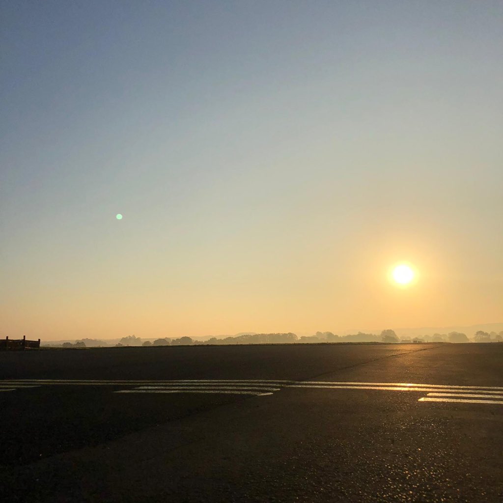 arcusheli's tweet photo. Good morning all! Beautiful morning for it! #sunrise #nottingham #helicopter #flighttraining #apron #holdline https://t.co/IY95FRWBRB
